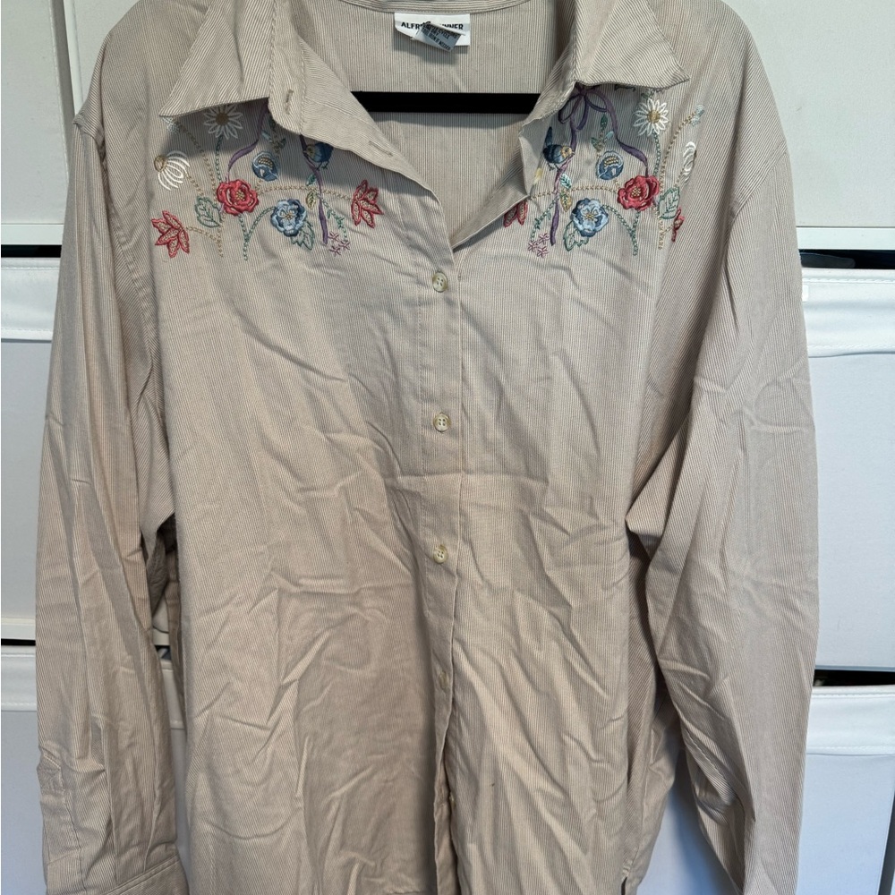Alfred Dunner Striped Beige Floral Embroidered Blouse